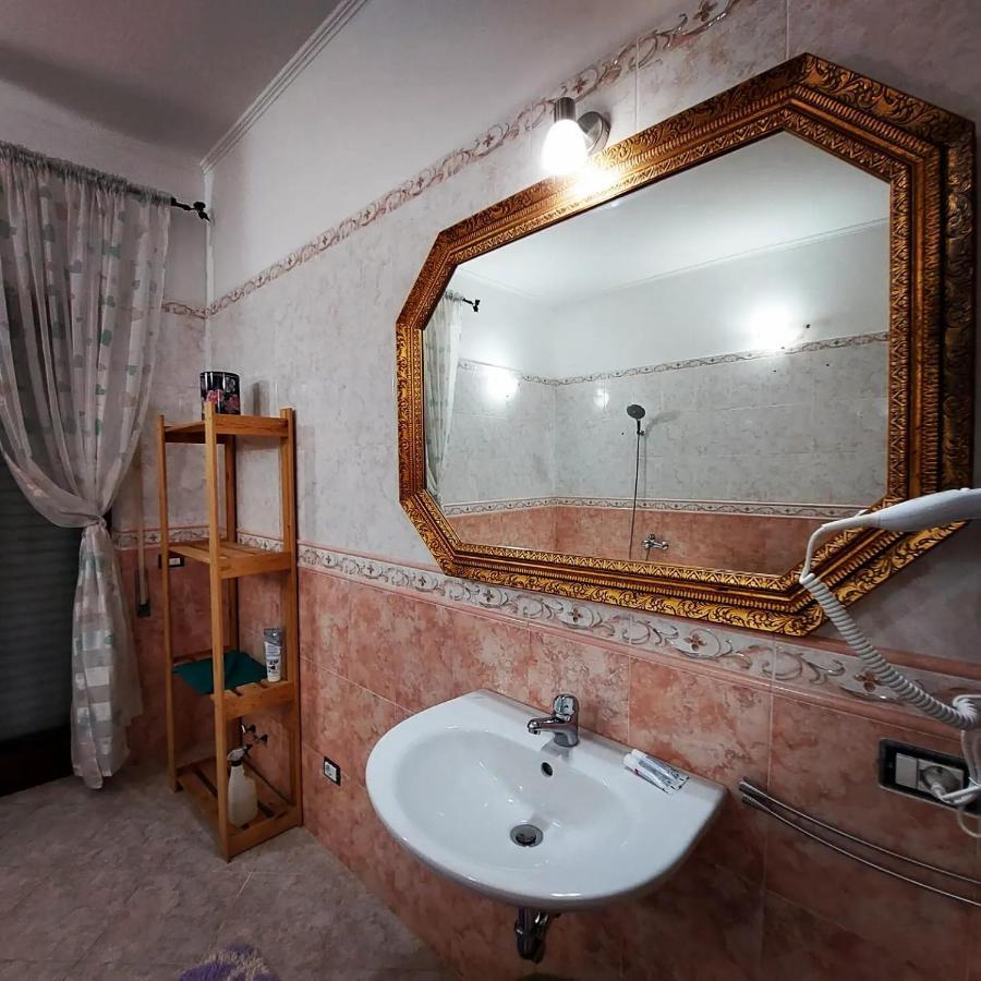 Roxy Bellavista Apartment Cogna Luaran gambar